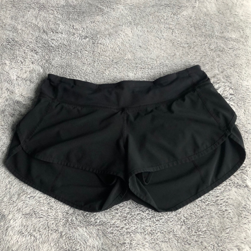 Lululemon shorts (black)
